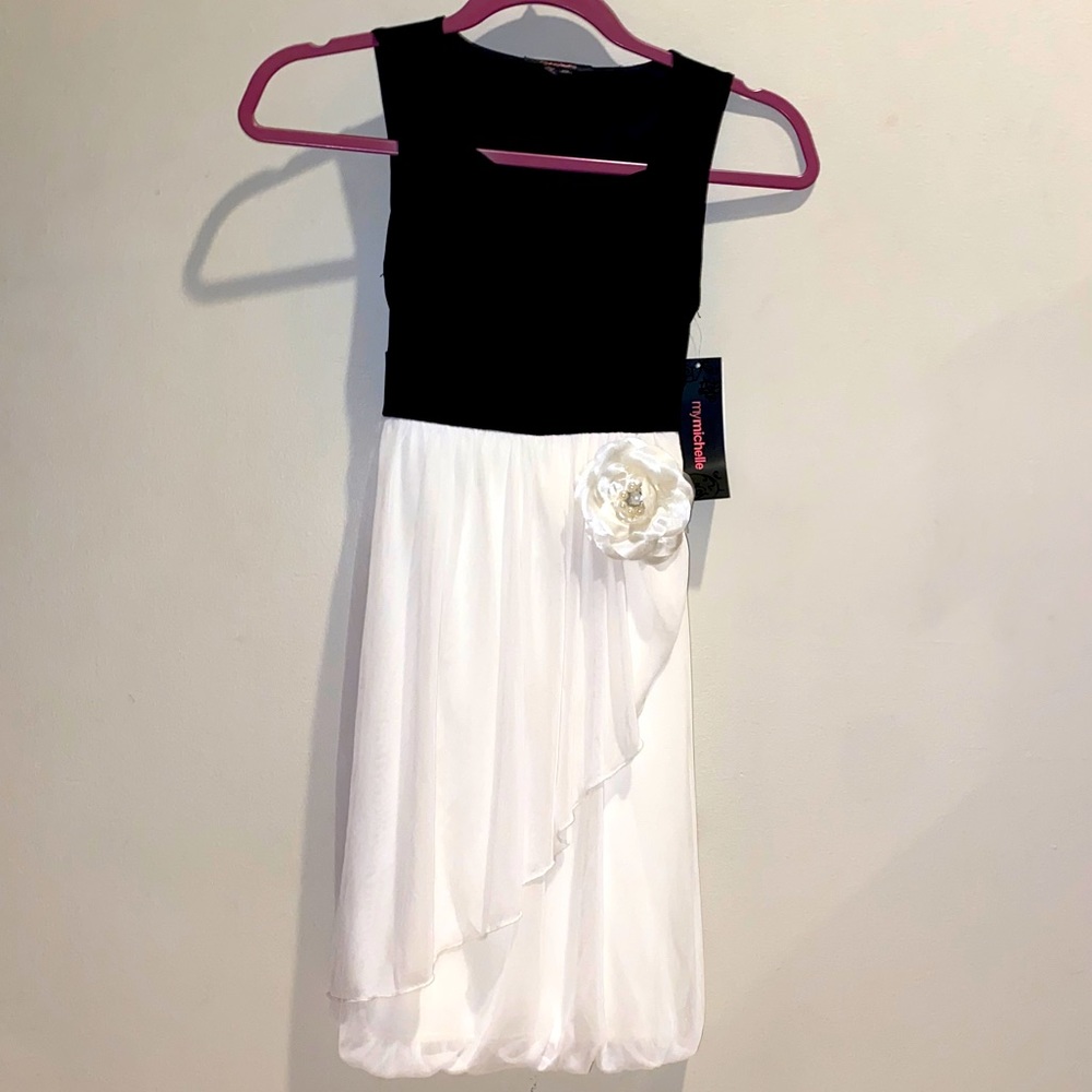 NWT MyMichelle Floral Dress